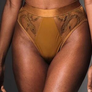 Thistle and Spire Gold Medusa - Rare Color